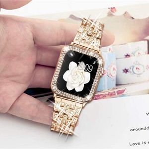 Bracciale rigido in metallo Bracciale con strass Bling Custodie con diamanti Cinturino cinturino Cinturino per cinturino Apple Watch 45mm 44mm 42mm 41mm 40mm 38mm Serie iWatch 8 7 6 5 4 custodia smartwatch