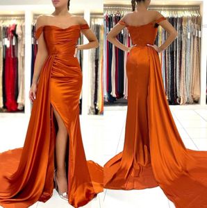 Orange Off the Shoulder Satin Split Prom Dresses 2022 Ruched Sweep Train Formal Party Plus Size Sweep Train Evening Downs BC11177