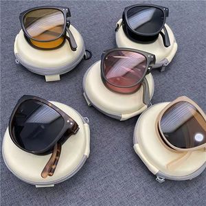 Armazenamento De Caso De Óculos De Sol venda por atacado-Moda homens e mulheres dobráveis óculos de sol UV400 uv protetor solar óculos de sol com caixa de armazenamento