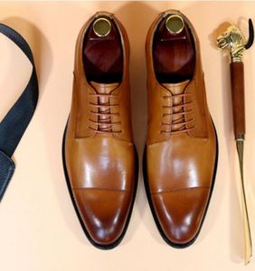 British Style Brogue geschnitzte Lederschuhe Kuh Leder Brown schwarze formelle Businessschuh Herren Derby Schuhe