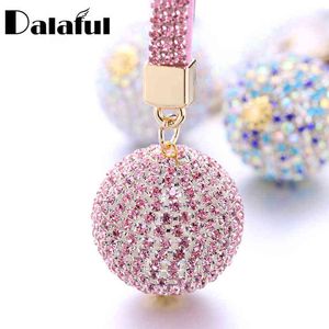 Full Ball Crystal Keychain Rhinestone Läderrem Högkvalitativ handväska Purväskor Hängsmycke Charm Nyckelring för bilnyckelkedja K399 AA220318