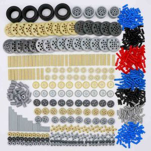 Blocchi di costruzione Parti tecniche Ingranaggio Assi trasversali Pin Car Train Wheels Truck MOC Accessori Bulk Set Connector Toy Bricks 650PCS AA220317