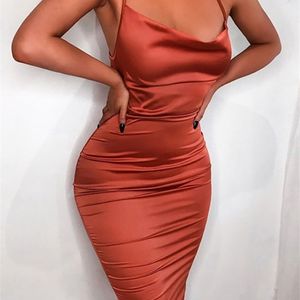 Asien Frauen Satin langes Kleid Sommer grün elegante es Frau Party Nacht sexy rückenfrei Schnürung Slim Fit figurbetontes Midi 220507