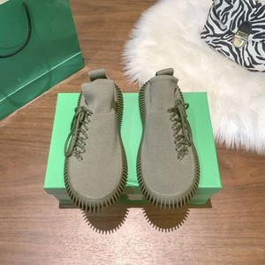 Botteg Venetas Tech Sneaker Najwyższej jakości dzianinowy moda moda Ripple swobodne designerskie buty s koronkowe pomarańczowe khaki poślizg na czarnych optycznych białych mężczyzn Sneakers najwyższej jakości kobiety Trai