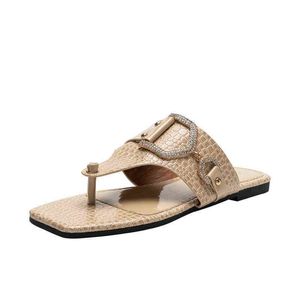 Hausschuhe Frauen Schuhe Mode Strass Gürtel Schnalle Strand Sandalen Sexy Clip Toe Hausschuhe Slides Dame Flip-Flops 220525