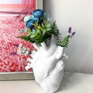 Anal Heart Vase Home Decoration Resin Dried Flower Vases Ornament Body Art Craft Countertop Flower Pot Living Room Decor 220423