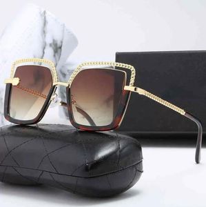 Designer kvinnors solglasögon 2022 Nya lyxiga strandsolglasögon med UV -skydd Y220622