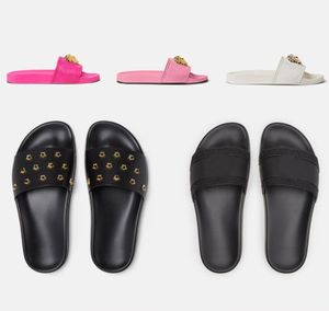 Luksusowy projektant mężczyźni kobiety slajdów klapki na lato sandały plażowe kryte płaskie japonki Lady kobiety moda klasyczne buty damskie rozmiar 35-45