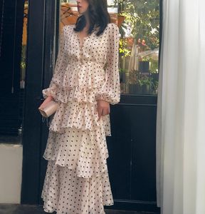 Dorywczo sukienki Ruffles One Piece Long Dress Vintage Look Frenchy Vibe Polka Dots Warstwy Szyfonowa V Neck Robe Longue Vestido Largo