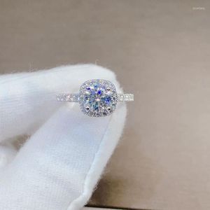 خواتم العنقودية فضية 925 Oringal Brilliant Cut Diamond Test Past 1 D Color Moissanite Cushion Shape Ring وصول الأحجار الكريمة JewelryCluster