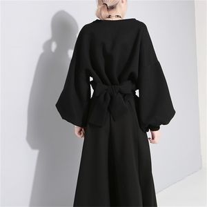 DEAT Autumn Winter Round Neck Long Sleeve Solid Color Black Back Bandage Bow Loose Sweatshirt Women Fashion JE14101 201203