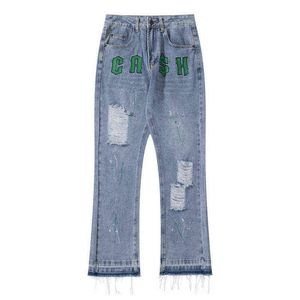 2021 Kpop Lettera Ricamo Retro Foro Strappato Uomini Hip Hop Pantaloni in denim Punk Jeans donna Pantaloni vestiti coreani Pantni Uomo T220803