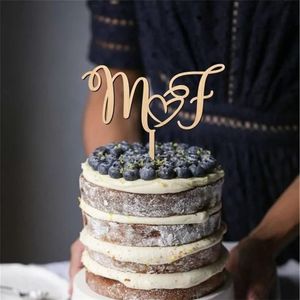 MR e Sra. Nome Nome Bolo de casamento Topper Cake TopperPerpessonized Wooden Rustic Anniversary Engagement Party Decors Supplies D220618
