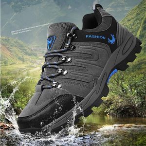 New Arrival Waterproof Outdoor Hiking Shoes Men Non Slip Trekking Sneakers Nubuck Suede Leather Climbing Hunting Tactical Boots 220406