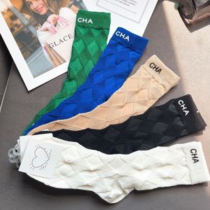 Женские носки с буквой C для девочек, модный дизайн, хлопковые носки с буквами для подарка, вечерние, 5 цветов, высокое качество