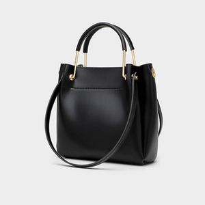 HBP Nya kvinnors axelväska Versatil kvinnlig handväska stor kapacitet Tote Lady Cross Bags Simple Messenger Bag SMCD-8372