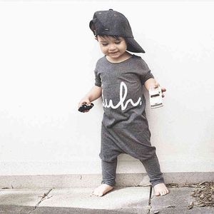 Top Baby Strampler mit geschlossenem Schritt Jungen Mädchen Baumwolle Strampler Neugeborenes Baby Kleidung Overall Säugling Cartoon Kreuzdruck B0722 G220510