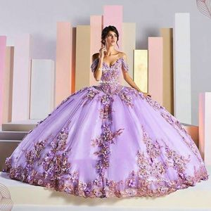 Lavanda Lilás 3D Flores Quinceanera Vestidos Princesa Off Off Floral Appliques Vestido de Prom 15 Anos Lace-up Sweet 16 Vestido