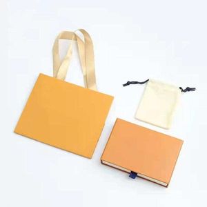 Keychain Designer Key Chain Bag Charm Accessories Handmade Car Keychains Man Woman Fashion Bags 634