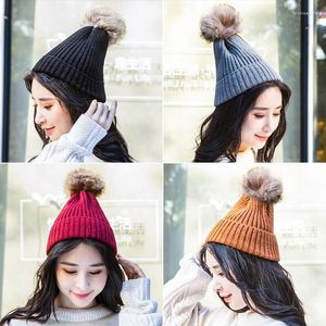 Beanie/Skull Caps Winter Hat Thickened Warm Hidden Button Wool Ball Cap Men's And Women's Mixed Color Knitted HatBeanie/Skull Elob22