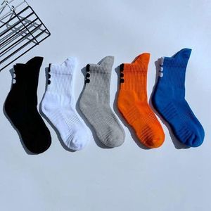 Men's Socks Basketball Crew Man Fashion Casual Men Sock Cotton Sox Standard Sporting Autumn Winter Classic Adult Calcetines HombreMen's