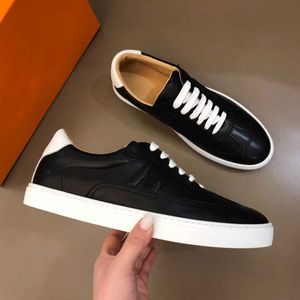 Famous Brands Quicker Sneakers Shoes For Men Technical Calfskin White Black Walking Design Rubber Sole Outdoor Trainers EU 38-45