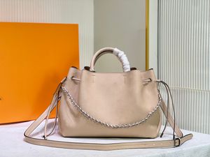 High quality stylish luxury designer bag Ladies' favorite tote bag Tote cross bag Full leather chain Belt embossed shoulder bags 59203