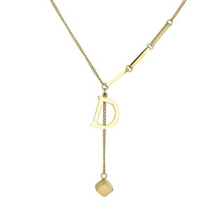 Elegante Fastness Gold Initial D Pingente Colar Ins Estilo Mulheres Colar de Jóias Para Presente