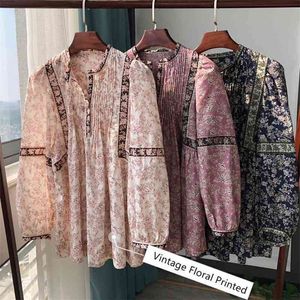 100% Cotton Women Floral Printed Blouse Pleated Long Lantern Sleeve Vintage Vneck Three Colors Loose Shirt 210401
