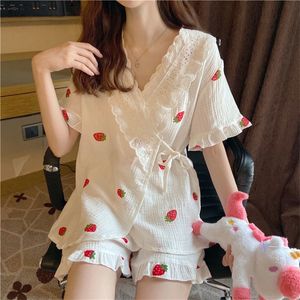 Japanische Pyjamas für Frauen Sommer Baumwolle geschnitten Erdbeerdruck Pyjamas Kimono Pijamas bequeme Nachtwäsche 2-teiliges Set Home Suit 220329