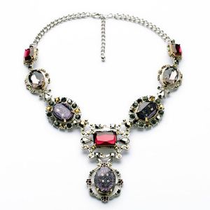 Anhänger Halsketten Kleid Accessoires Modedesign Harz Zinklegierung Kupfer Silber Farbe Kette Facettierte ovale Lünettenfassung HalsketteAnhänger