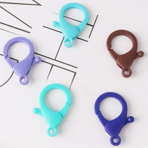 Keychains Plastic Lobster Clasp Lätt färgglad nyckelchain hänge klipp hängande prydnad snäpp krok diy tillbehör bnkeychains