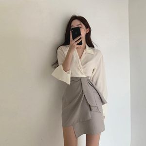 Çalışma Elbiseleri 2022 Güz Giysileri Iki Parçalı Set Kadın Moda Kıyafetler Kadınlar Için Gömlek + Yüksek Bel A-Line Düzensiz Etek Kore Suit