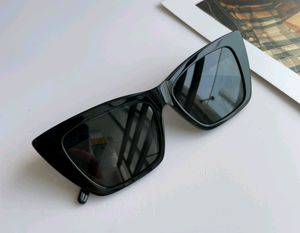 夏の光沢のある黒 灰色の猫の目のサングラス276パーティーサングラスレディースファッションサングラスシェードシェード最高品質の箱