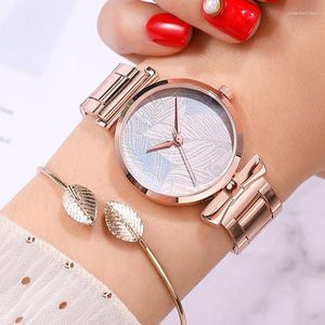 Armbandsur Fashion Women Watches Luxury Rose Gold Wrist Watch Leaf Pattern Designer Armband Ladies Clock 2022