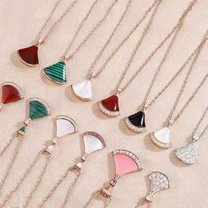 Luxury necklaces designer jewelry Fan shape divas dream necklace Red Green Chalcedony Gold rose platinum Chains for women trendy Wedding diamonds Multiple colors