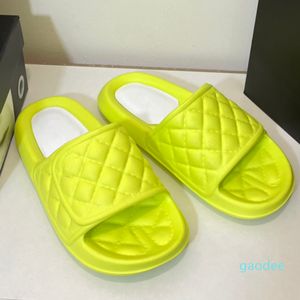 Air New Air 2022 Bubble Flat Slippers Designer Slippers Luxury Hade TPU Bizshoes عالية الجودة