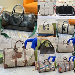 embossed duffle bag print canvas leather handbag interlocking g patch luxurys shoulder bags 09sf