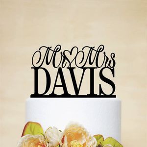 Personalizzato Personalizzato MrMrs Cognome Wedding Cake Topper Con Cuore In Legno Acrilico Romantico Rustico Decorazione Della Festa Nuziale 220618