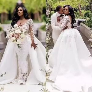 Luxury 3D Floral Appliques African Wedding Dress Detachable Overskirt 2022 Long Sleeve Lace Bridal Gowns Deep V-Neck Backless Plus Size Bride Wedding Dresses