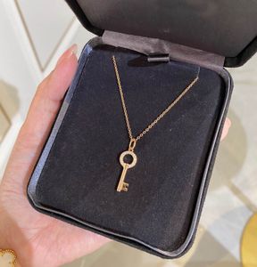 2024 Quality V Material Pendant Necklace with Diamond and Key Style Rose Gold Plated for Women Wedding Jewelry Gift Have Box Stamp PS7713 L