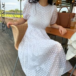 Shengpalae New Summer Women Women Vintage Logo High Slim Slim foi fino Design elegante Hollow Out Maxi Dress Za4626 T200613