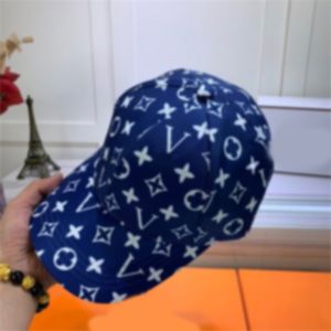 Alte Hüte großhandel-Luxus Blue Hat Brand Designer Unisex Vintage Baumwolle Verstellbare Kickback Dad Hats Blindende Farbe Baseball Cap gefärbt alte gewaschene Sportkappe