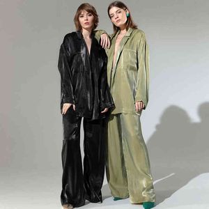 2022女性スーツファッションサテングリーンルーズ2ピースセット快適なジャケットとワイドレッグパンツ女性のズボンスーツT220729