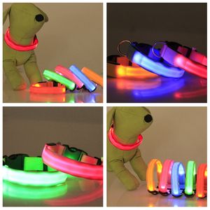 나일론 LED 개 칼라 야간 안전 깜박이는 어두운 개 라스쉬 개에 빛나는 빛의 빛나는 빛 형광 칼라 애완 동물 용품 8 색