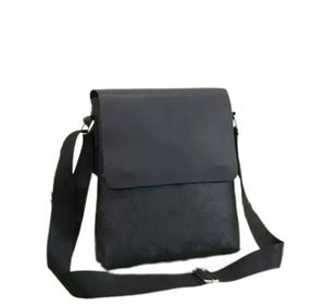 Lyxdesigner Hot Sell Sell Mens handväskor Purses läder axelväska crossbody påsar män tryck plåt blommväska koppling manlig band bälte små väskor messenger 186