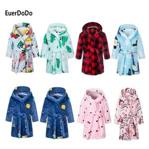 Brand Baby Bathrobes Fleece Boys Girls Nightgown With Pockets Kids Cartton Printed Pajamas Children Flannel Towel Sleepwear LJ201216