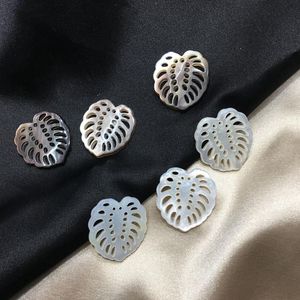 Charms 25MM 6Pcs 100% Natural Pearl Mother Shell Black White Leaf Style Jewellery Necklace Beads Jewelry CharmsCharms