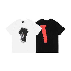 Vlones x Youngboy Co Men's T-shirts Porträtt Tryck Back White Short Sleeve Loose Men and Women Tee Hip Hop Loose Large V Letter Lovers Halfwajy