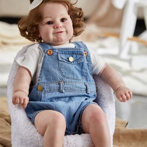 60cmの巨大なサイズのマディの赤ちゃんリボーン幼児の少女人形が根付いた茶色の髪の柔らかい抱擁ボディ高品質220505